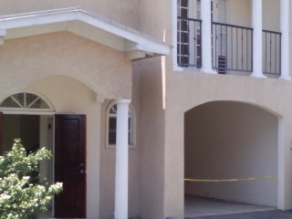 Kingston 6, Kingston / St. Andrew, Jamaica - Townhouse for Lease/rental